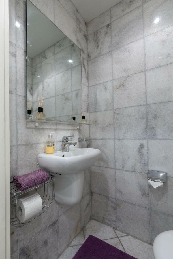 Allee Apartment บาเดน-บาเดน ภายนอก รูปภาพ